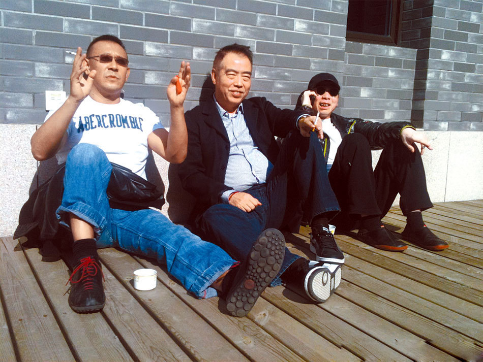谢园|61岁去世的谢园看上去平平无奇，背后却藏着顶级京圈大佬资源
