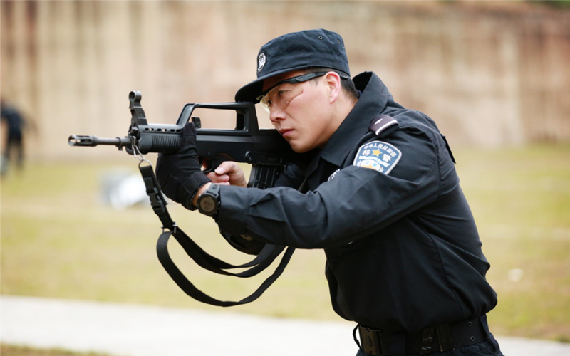 经过两年时间的历练,朱伟华坚信:只有启程,才会到达理想目的地,只有