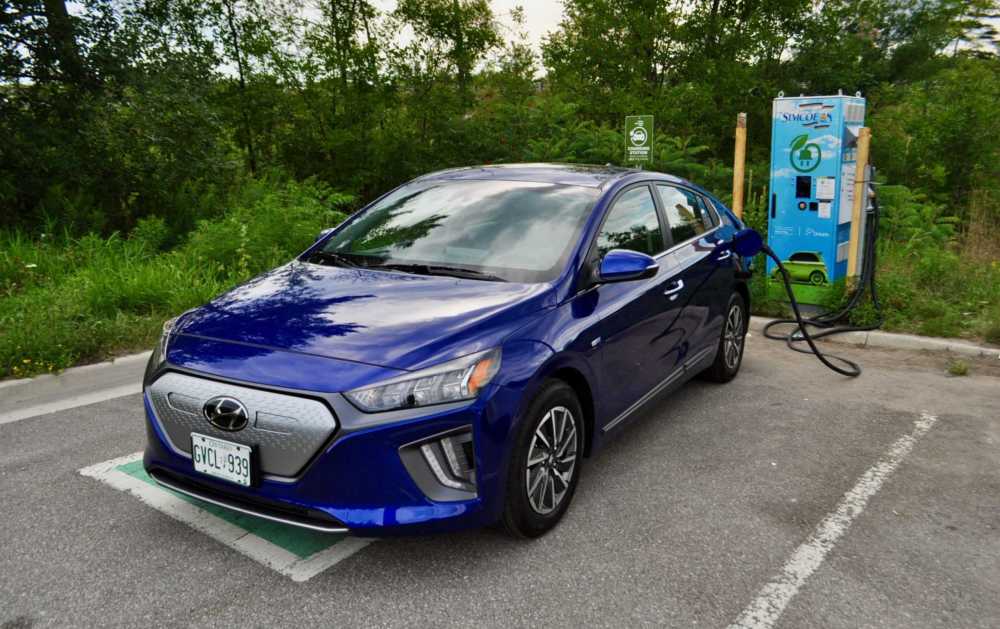 這家韓國公司的緊湊型掀背車將成為現代電動汽車的og:該模型最初向該