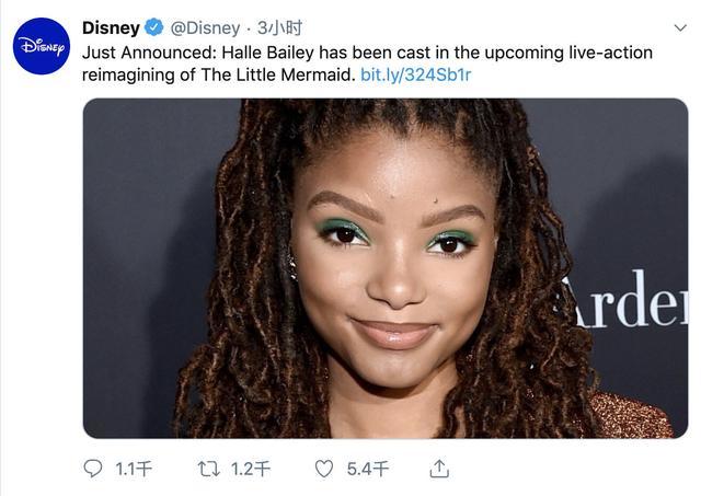 小美人鱼|迪士尼小美人鱼来了！20岁女星穿黑色鱼尾裙，这眼神绝了！