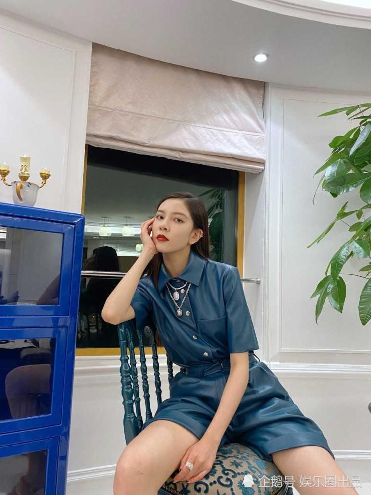 宋妍霏|宋妍霏心态真好，刚分手就晒照显摆身材，不愧是张一山爱过的女人