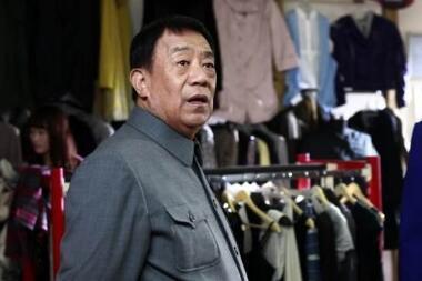 王奎荣|以反派著称的王奎荣，对送水工毕恭毕敬，一番举动征服一位老戏骨