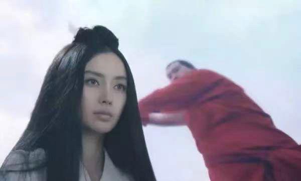 摩天大楼|《摩天大楼》预告上线，baby演技获得一众好评，哭到五官扭曲