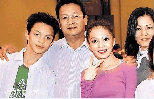 陈淑桦|“偶遇陈淑桦”的乌龙新闻背后，是被畸形母爱改写人生的女星往事