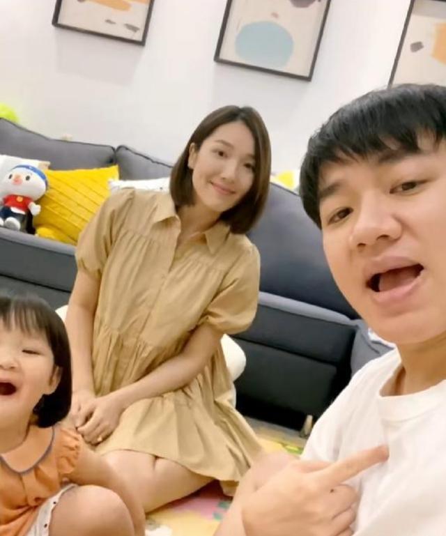 李亚男|王祖蓝老婆李亚男晒孕肚照，自曝怀孕进程已过半，宝宝性别疑曝光