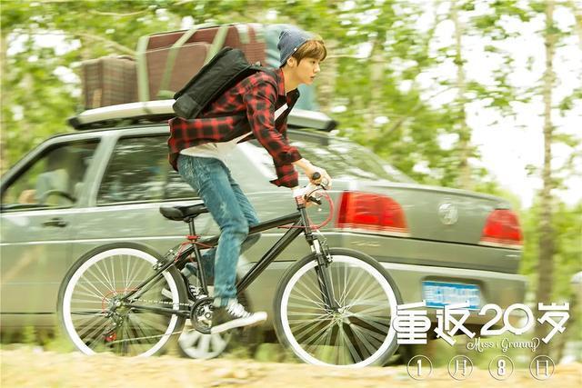 鹿晗|《在劫难逃》快要来了？鹿晗扔掉偶像包袱，眼神有反派内味了
