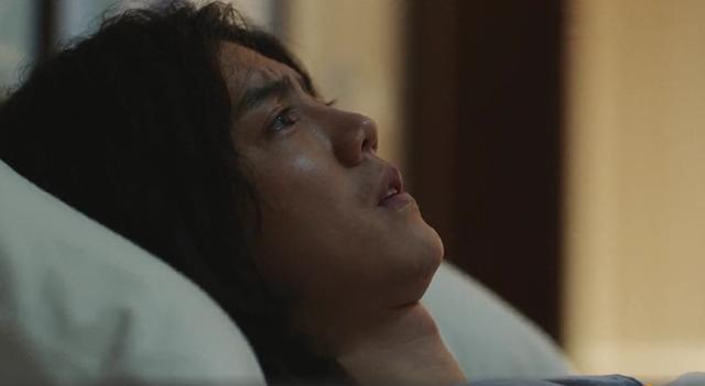 鹿晗|《在劫难逃》快要来了？鹿晗扔掉偶像包袱，眼神有反派内味了