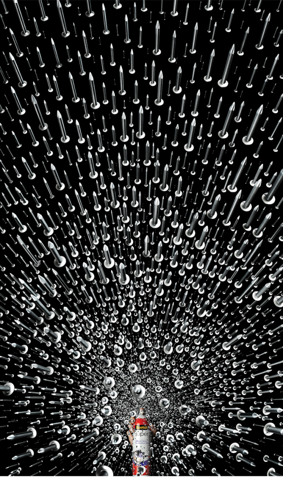 动静对比背景或周边表现出的爆炸性元素或是看上漫不经心,实则是故意