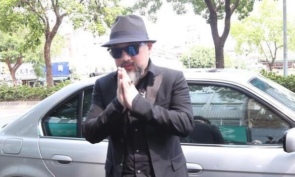 刘真|刘真离世5个月辛龙罕见深夜发文，6个字诉悲伤仍未走出丧妻之痛