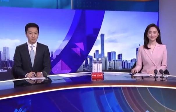 央视|央视《第一时间》出现新面孔，主持效果自然流畅，颜值为她加分