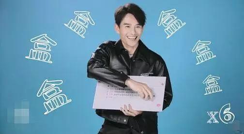 王凯|38岁王凯深夜KTV买醉，喝到烂醉离开时险撞墙，曾多次喝酒被拍