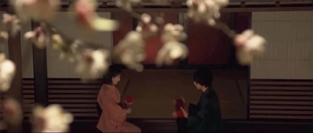 大庭叶藏|一个死得最多的日本作家，凭什么被奉为“丧神鼻祖”？