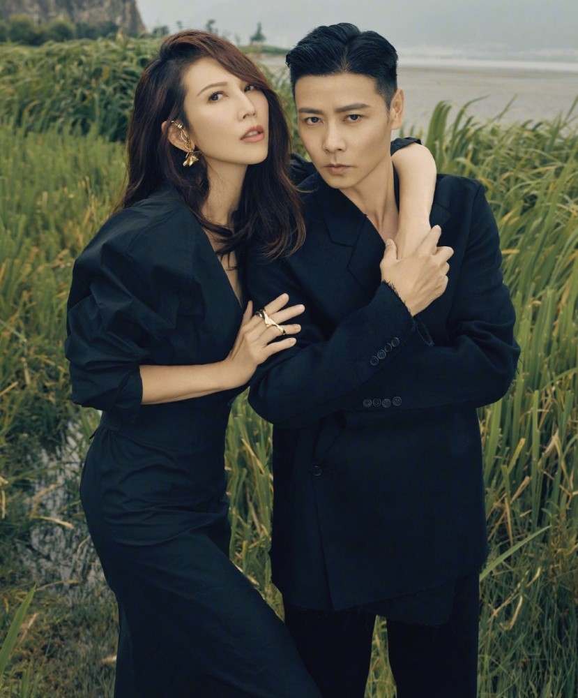 蔡少芬|蔡少芬张晋登上杂志封面，结婚12年感情更甜蜜，蔡少芬逆龄生长？