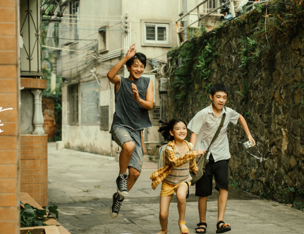 隐秘的角落|《隐秘的角落》被起诉，两名编剧争夺署名权，多位主创人员回应