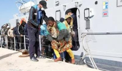 利比亚_出国|偷渡没那么容易！船只出了事故，45名非洲移民在利比亚地区死亡