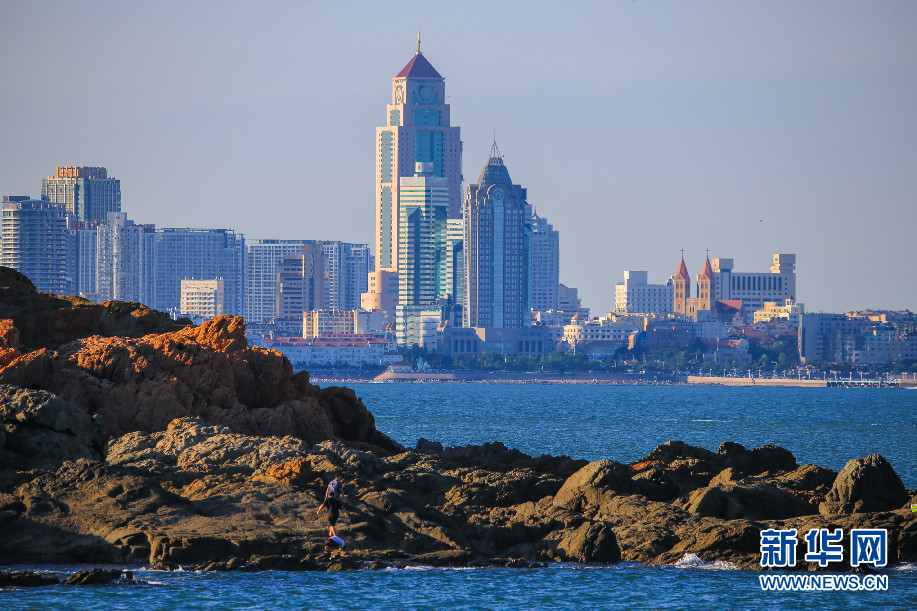 隔岸看青岛别样风情