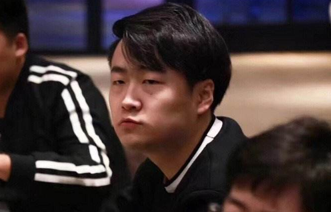 DOTA2战队4AM组豪华阵容战TI，但无法看到CNDOTA的未来