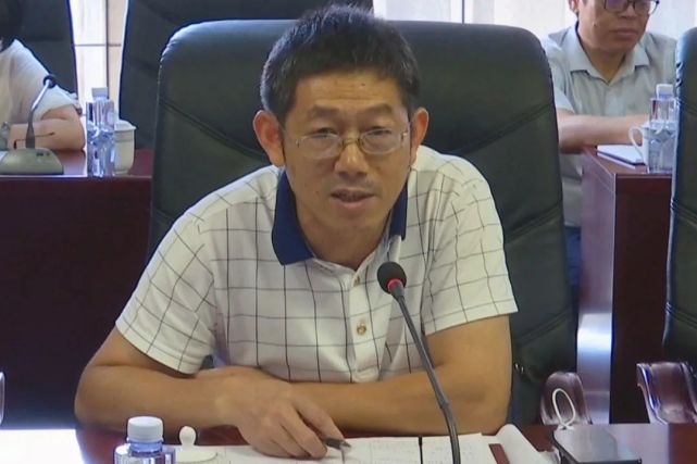 仇慧玲,谢友根对丰城市法院在扫黑除恶专项斗争中的出色工作给予充分