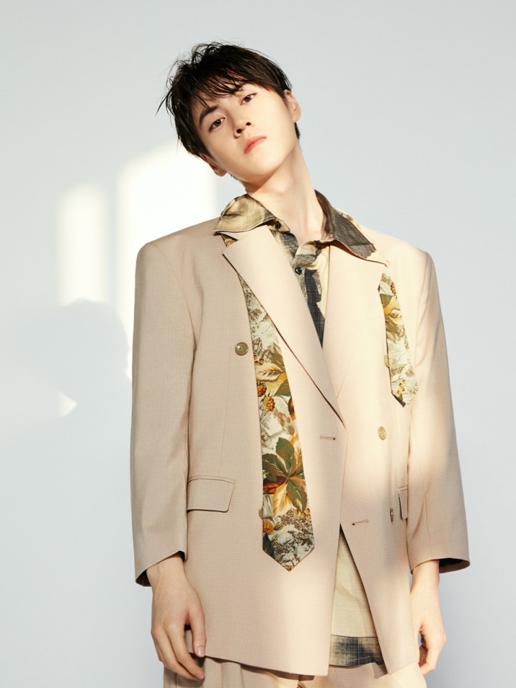 《琉璃》剧里六师兄阳光温柔 李俊逸戏外同样青春帅气