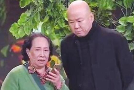 春节联欢晚会|他曾被称“春晚钉子户”，因说错一句话，无缘春晚舞台，如今怎样