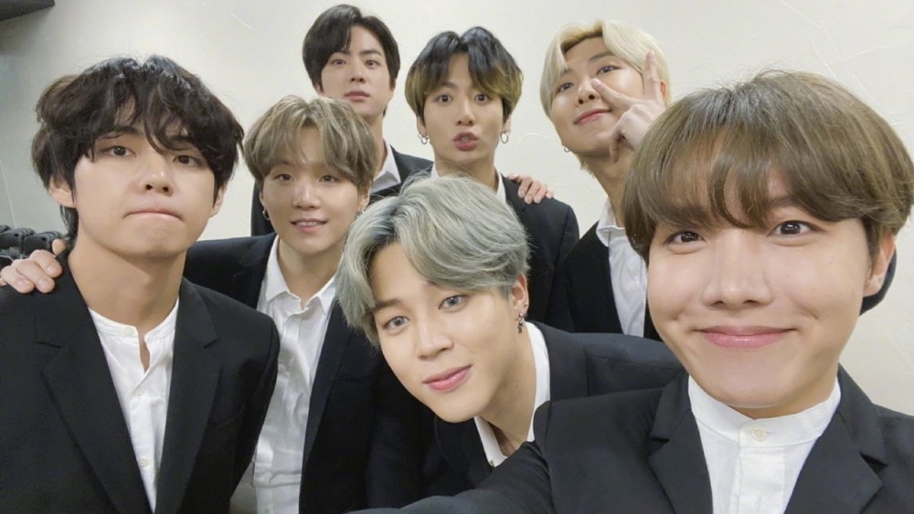 爱豆初动销量榜边伯贤超exotwice第八blackpink尴尬