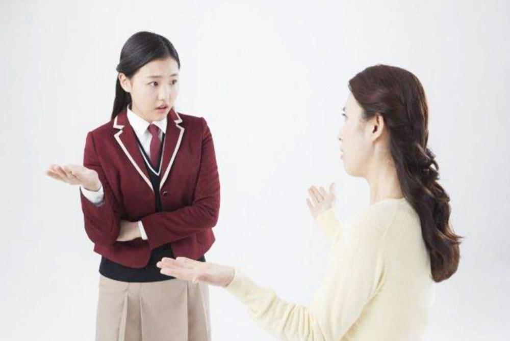 大人说话时孩子总爱抢话怎么办试试游戏的力量