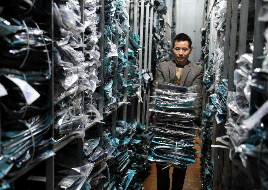 网店老板因平台跑路亏损百万,后来因比特币挖矿东山再起