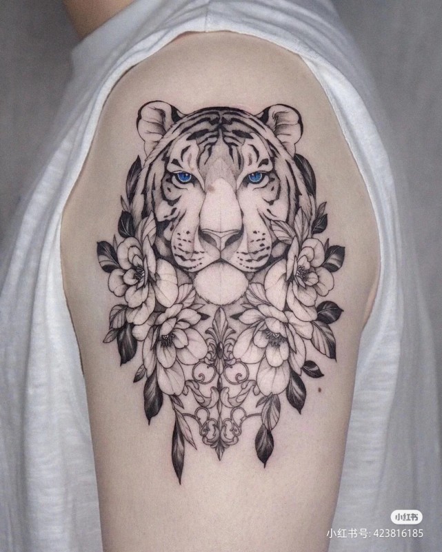适合纹在大臂的纹身素材推荐给大家