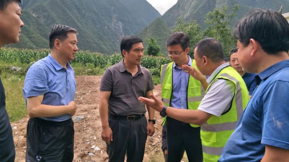 孙雪涛崔景瑜前往文县碧口片察看灾情指导抢险救灾工作