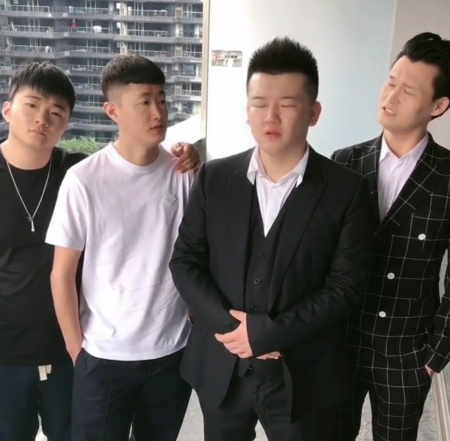 网红|西安网红结婚排场大，飞机豪车明星齐助阵，网友：真拿自己当腕了