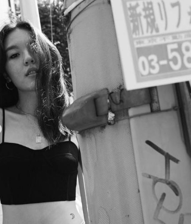 法图麦·李|法图麦陪妈妈买衣服，哈文对镜试穿，女儿忙着拍照无参考意见