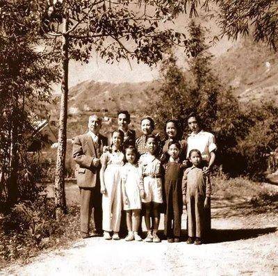 战火中的童星黎铿:晚上回家妻子拒绝开门,在公园选择投湖自尽