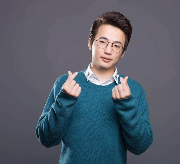 虎牙毒纪寒夜线下真人pk,视频一共48秒