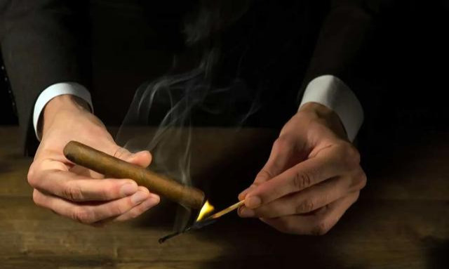 点燃雪茄不需要预热
