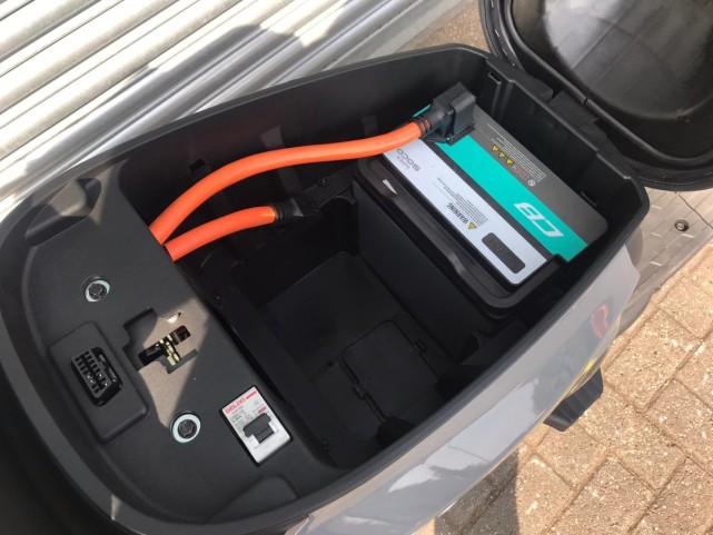 媲美125踏板摩托的电摩速珂cpx电动车实拍