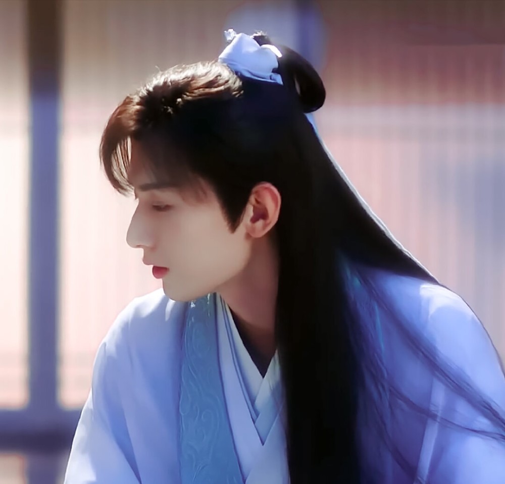 成毅曾被导演说不适合演戏,被《锦衣之下》导演选中后凭演技圈粉