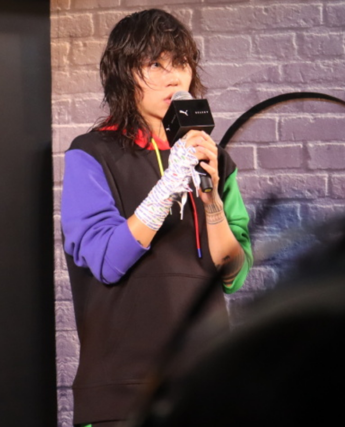 窦靖童|可算等到窦靖童留长发！气质如兰不输妈妈，王菲终于能放心恋爱了