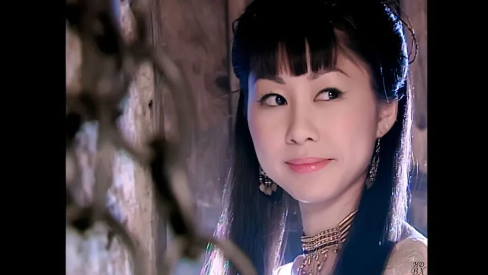 还记得大唐双龙传里的婠婠吗她现在长这样