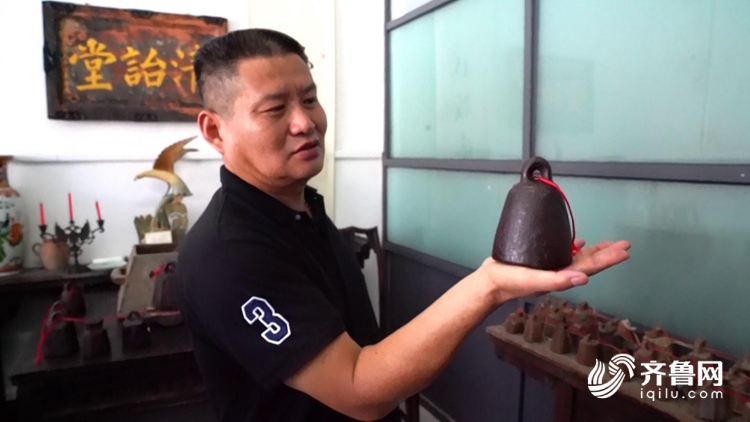 秦权|聊城有位民间收藏家，16年收集上千枚秤砣，每一个都有故事