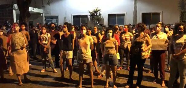 堕胎|巴西10岁女孩进行手术 反堕胎主义者在医院聚集 试图冲进阻止