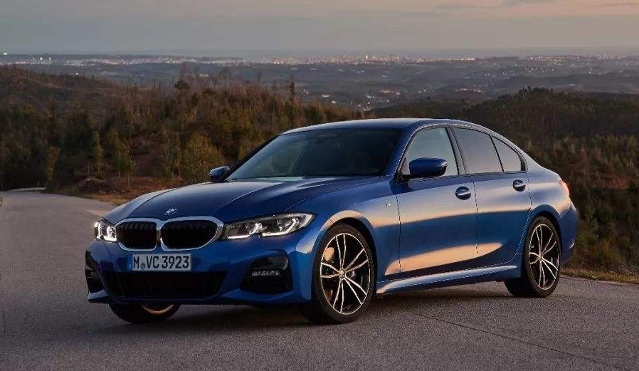 完胜奔驰c级,亚洲龙,迈腾,叫板凯美瑞,宝马3系魅力没法挡?