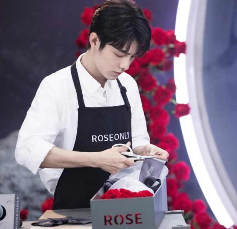 余生,请多指教|央视官微为肖战复出盖章？播放《余生》宣传片，谁合作杨紫谁幸运