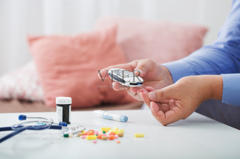 糖尿病并发症|糖尿病坚持吃药了，为何还是发生并发症，这3点值得格外注意