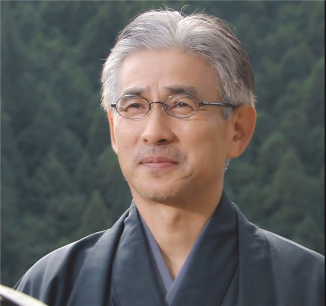 泰罗奥特曼扮演者发布不当香港言论网友呼吁封杀他