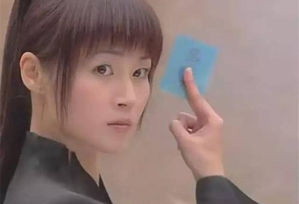 我和僵尸有个约会3中隐藏多少美女秦岚在剧中演配角