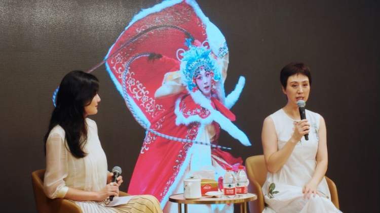 听史姐姐说京剧京剧演员选拔除了考核身高手长脚长竟然还要