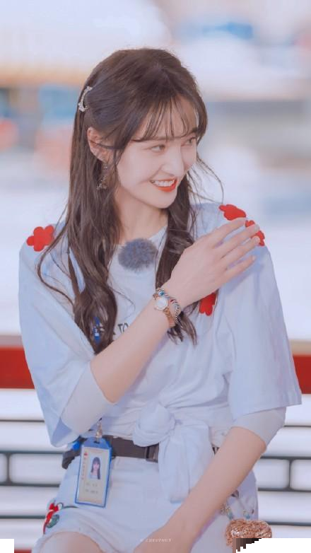 郑爽|郑爽自称太懂事被众嘲，圈内众人却力挺，还称赞她太智慧