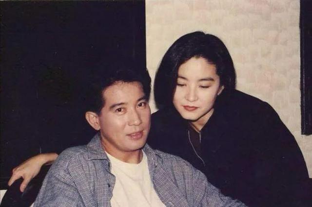 秦汉儿子爸爸与林青霞纠缠20年他至今未婚却有一个2岁的女儿