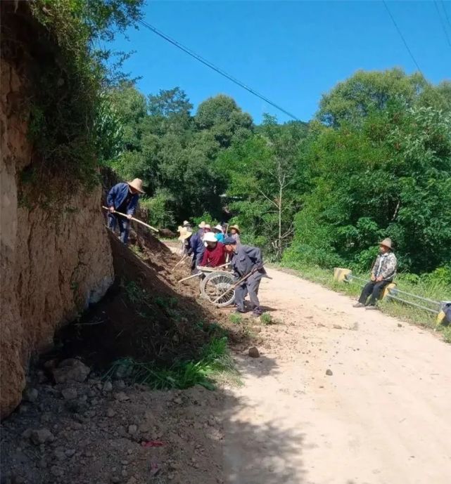 天水秦州楊家寺鎮,藉口鎮,齊壽等鎮——420人組成的17支搶險隊開展災