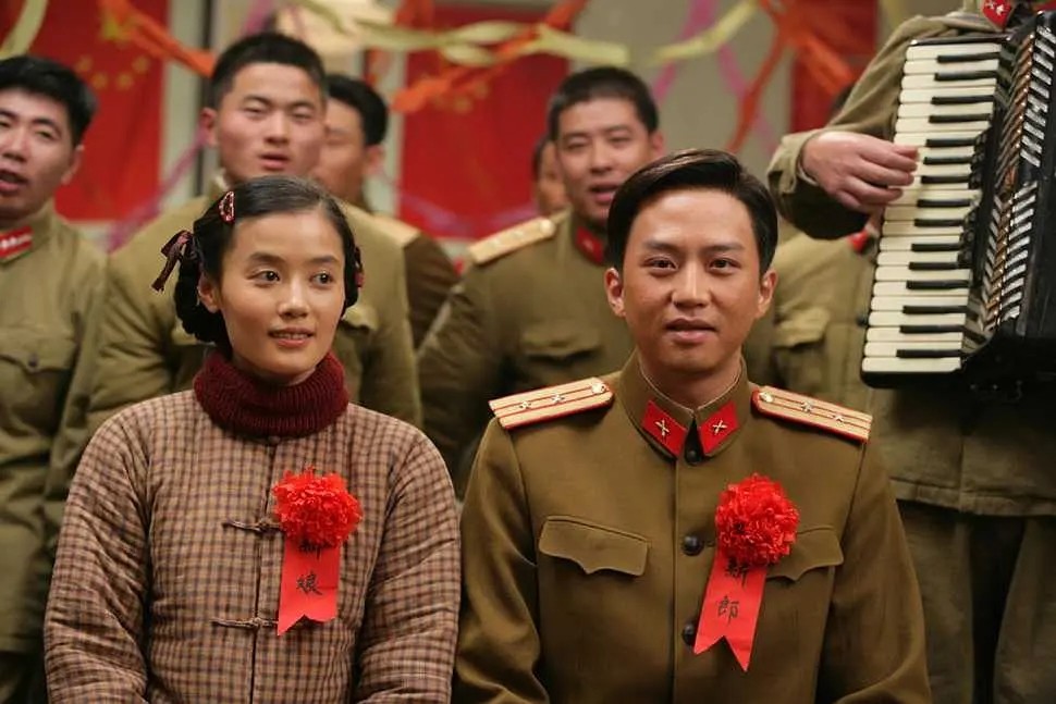 八佰|国内五部经典战争片：《八佰》无缘前三，第一口碑票房双丰收